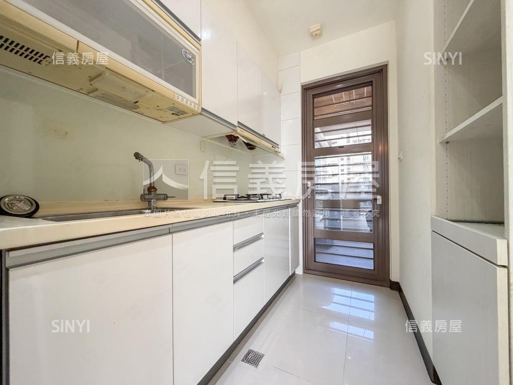 情定水蓮８三房平車位釋出房屋室內格局與周邊環境