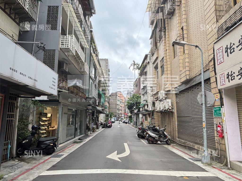 專任東門捷運低總一樓房屋室內格局與周邊環境