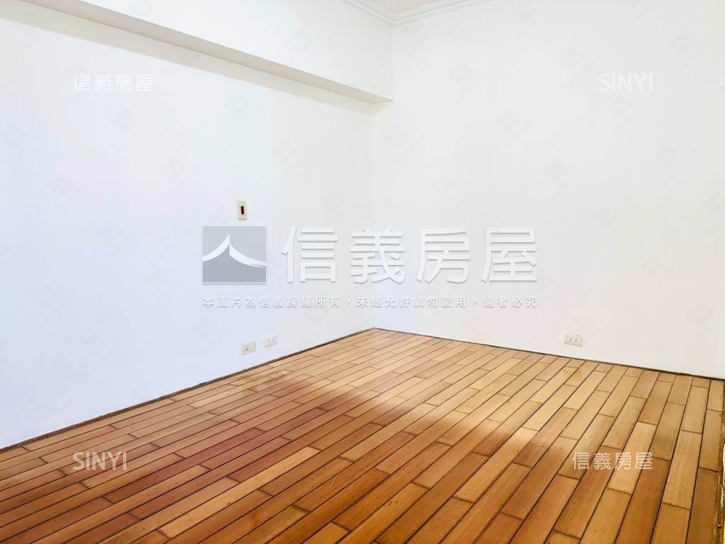 捷運邊間２房輕鬆成家房屋室內格局與周邊環境