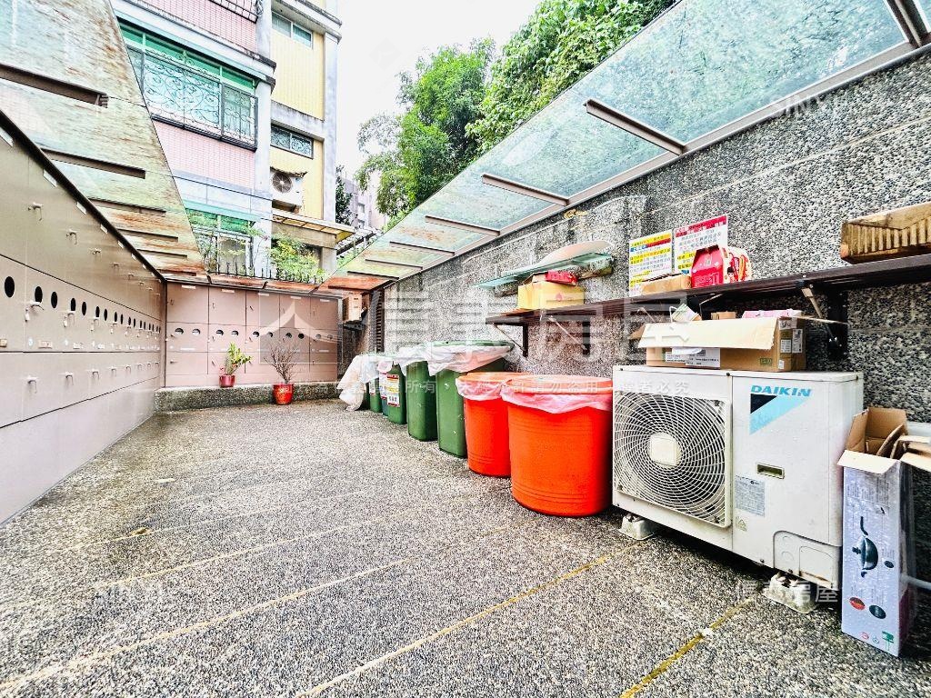 近捷運高質感整棟電梯別墅房屋室內格局與周邊環境