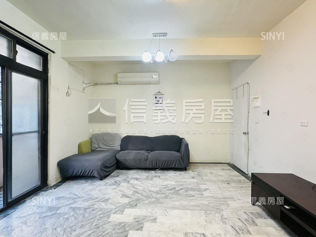 近巨城光華２樓美公寓房屋室內格局與周邊環境