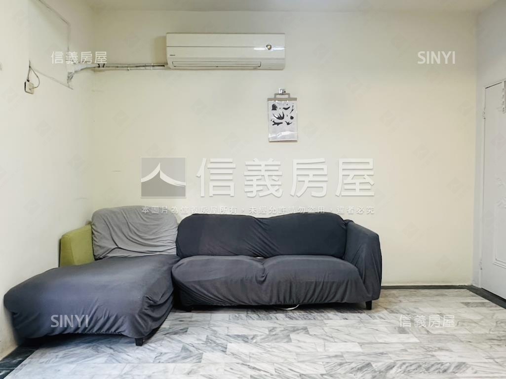 近巨城光華２樓美公寓房屋室內格局與周邊環境