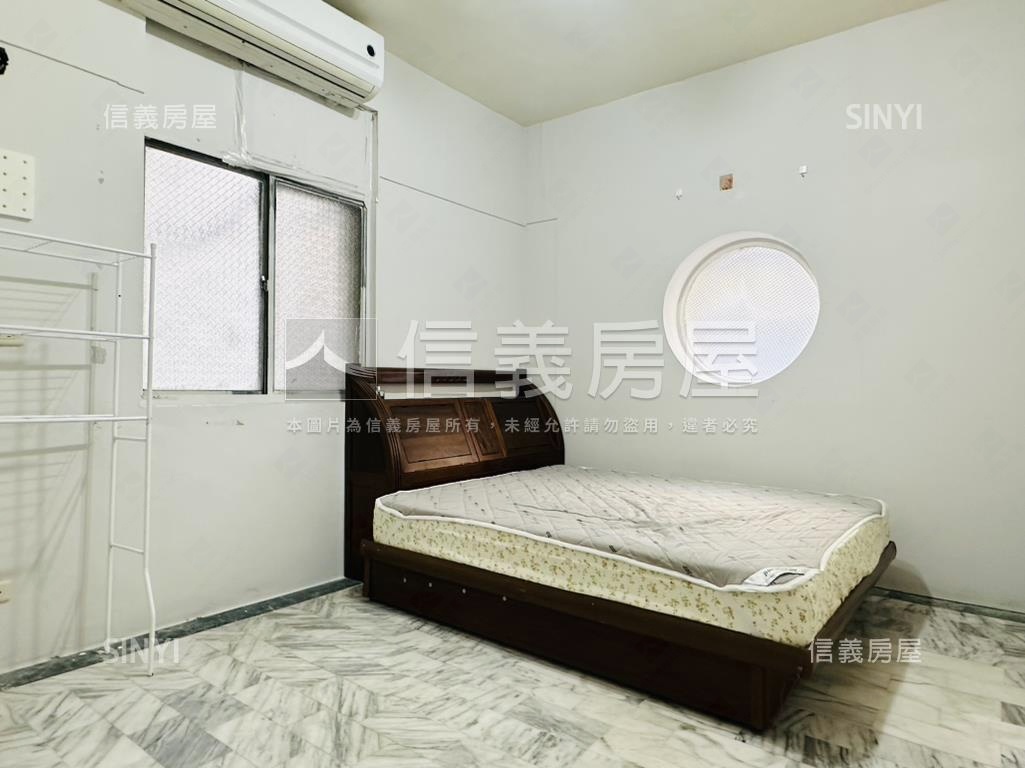 近巨城光華２樓美公寓房屋室內格局與周邊環境