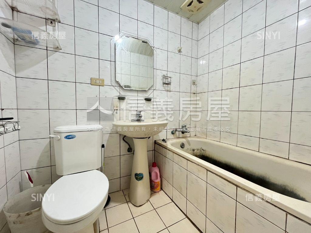 茄苳路小資成家電梯兩房房屋室內格局與周邊環境