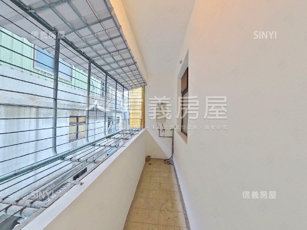 俊英街方正大空間公寓房屋室內格局與周邊環境