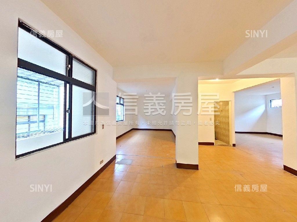 俊英街方正大空間公寓房屋室內格局與周邊環境