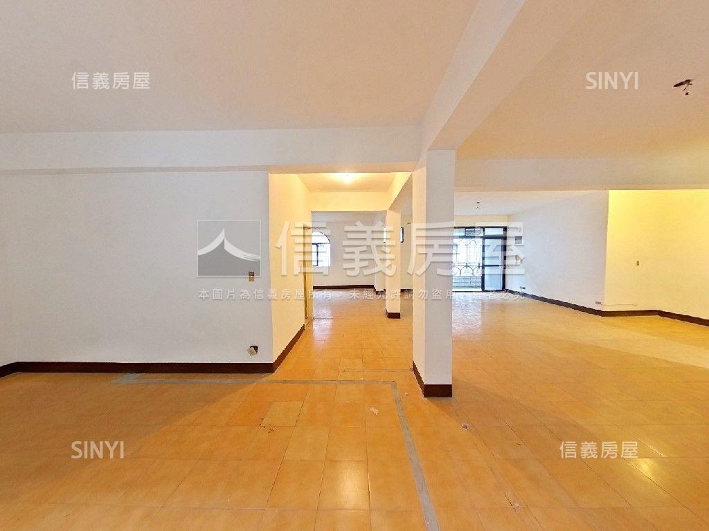 俊英街方正大空間公寓房屋室內格局與周邊環境