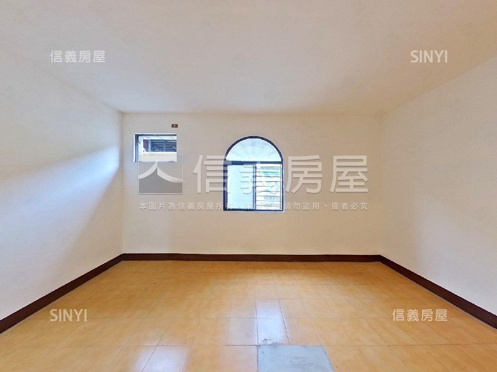 俊英街方正大空間公寓房屋室內格局與周邊環境