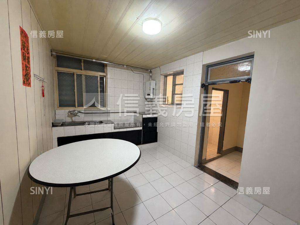 中寮頂加買了一起發房屋室內格局與周邊環境