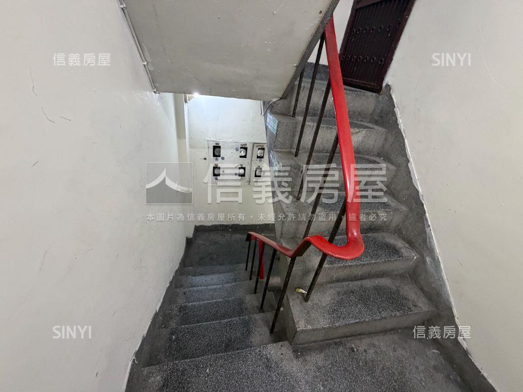 中寮頂加買了一起發房屋室內格局與周邊環境