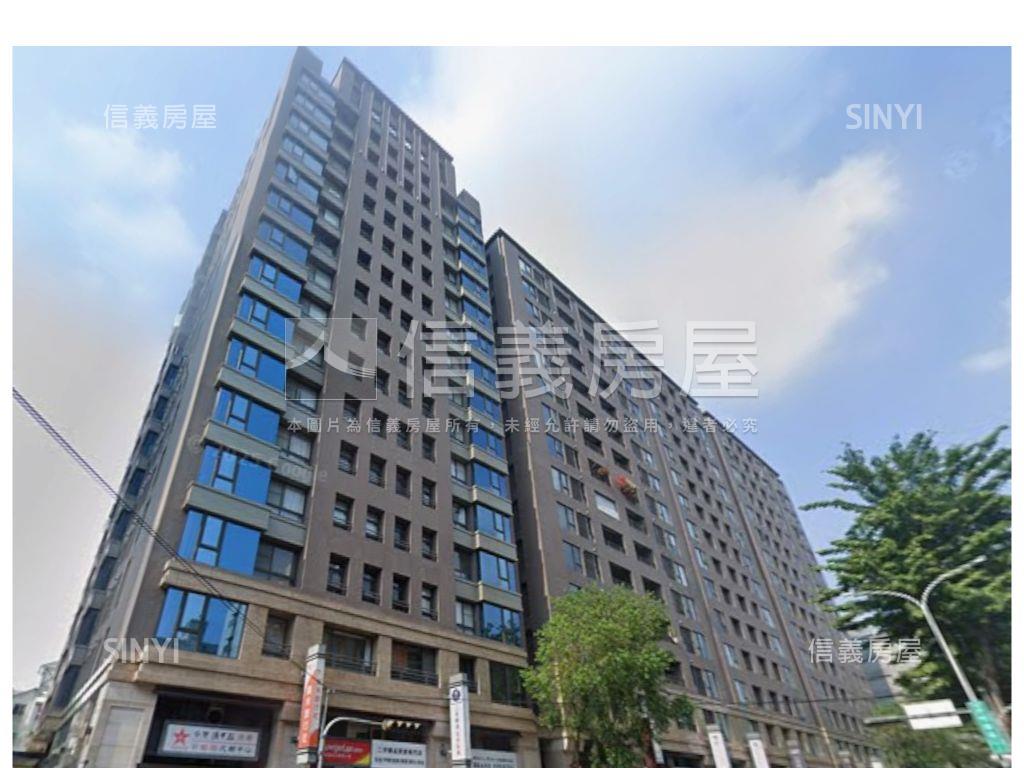 夏都朝精誠透天群Ｂ２平車房屋室內格局與周邊環境