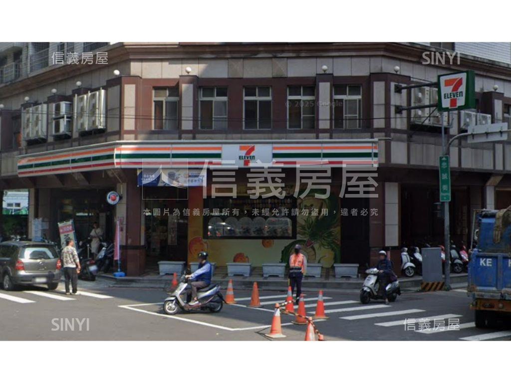 夏都朝精誠透天群Ｂ２平車房屋室內格局與周邊環境