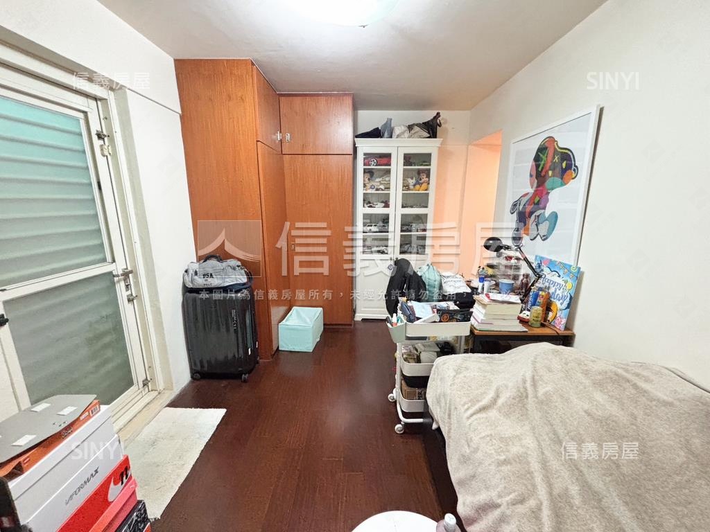 天母管理２樓美寓房屋室內格局與周邊環境