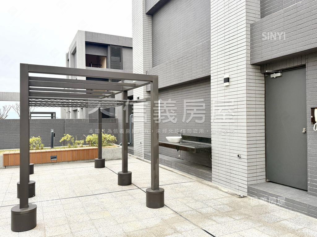 雙鐵文心大慶三房平車房屋室內格局與周邊環境