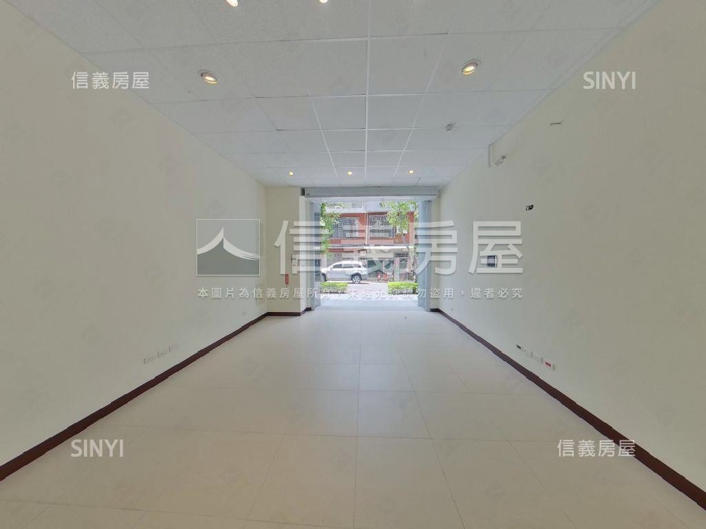 萬大ＯＮＥ１樓金店面房屋室內格局與周邊環境