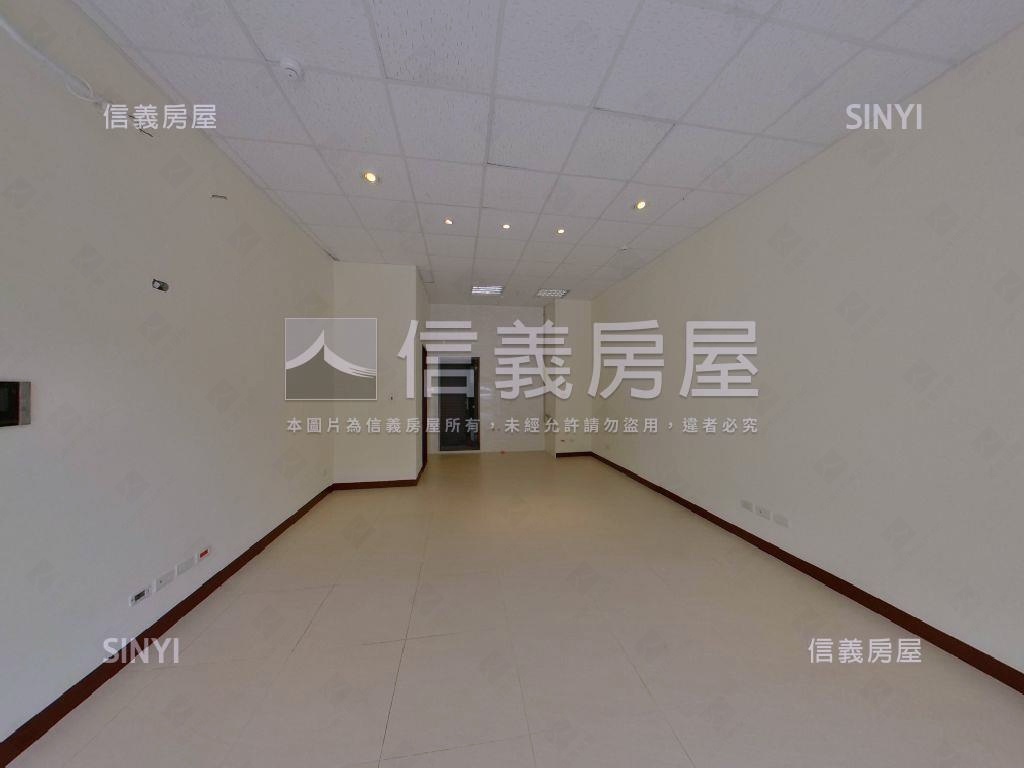 萬大ＯＮＥ１樓金店面房屋室內格局與周邊環境