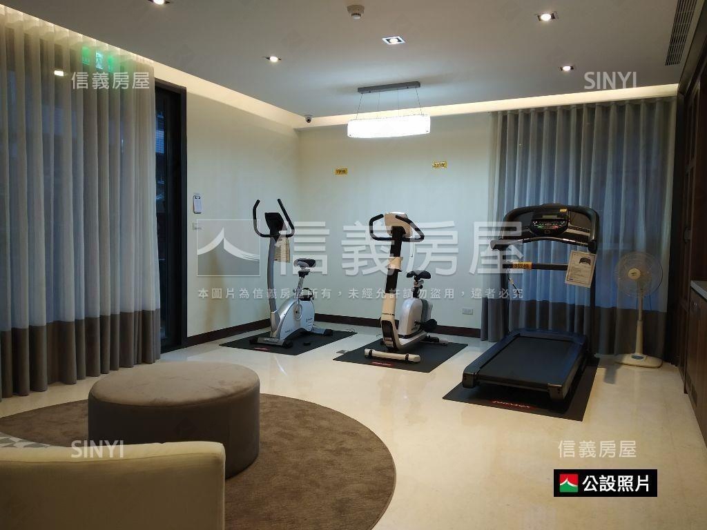 萬大ＯＮＥ１樓金店面房屋室內格局與周邊環境