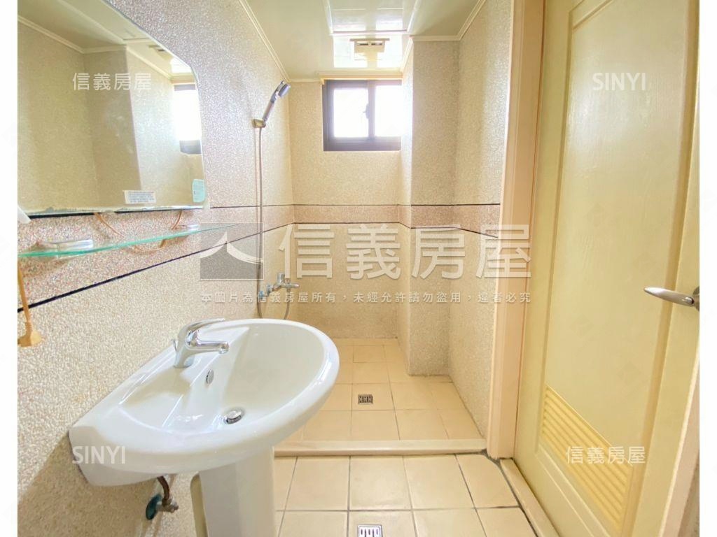 震後三房平車景觀戶房屋室內格局與周邊環境