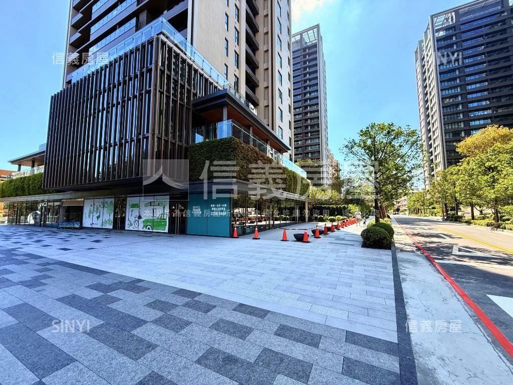 全新寶輝世紀莊園雙平車房屋室內格局與周邊環境