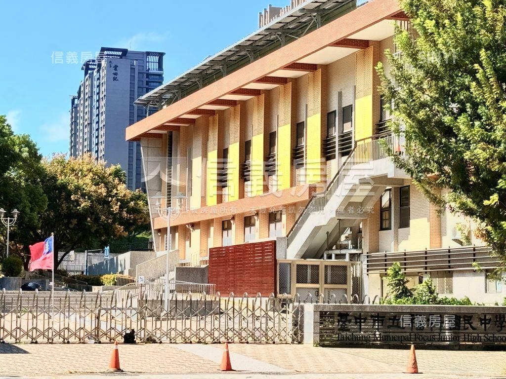 全新寶輝世紀莊園雙平車房屋室內格局與周邊環境