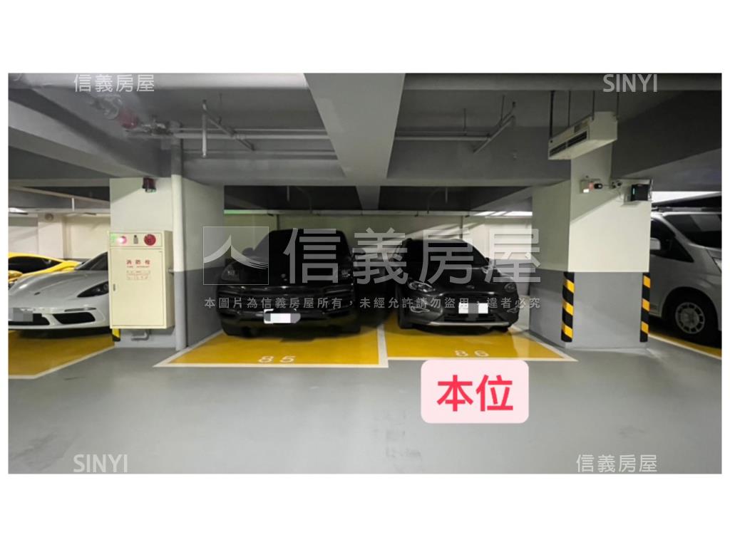 可看屋！２房２衛平面車位房屋室內格局與周邊環境