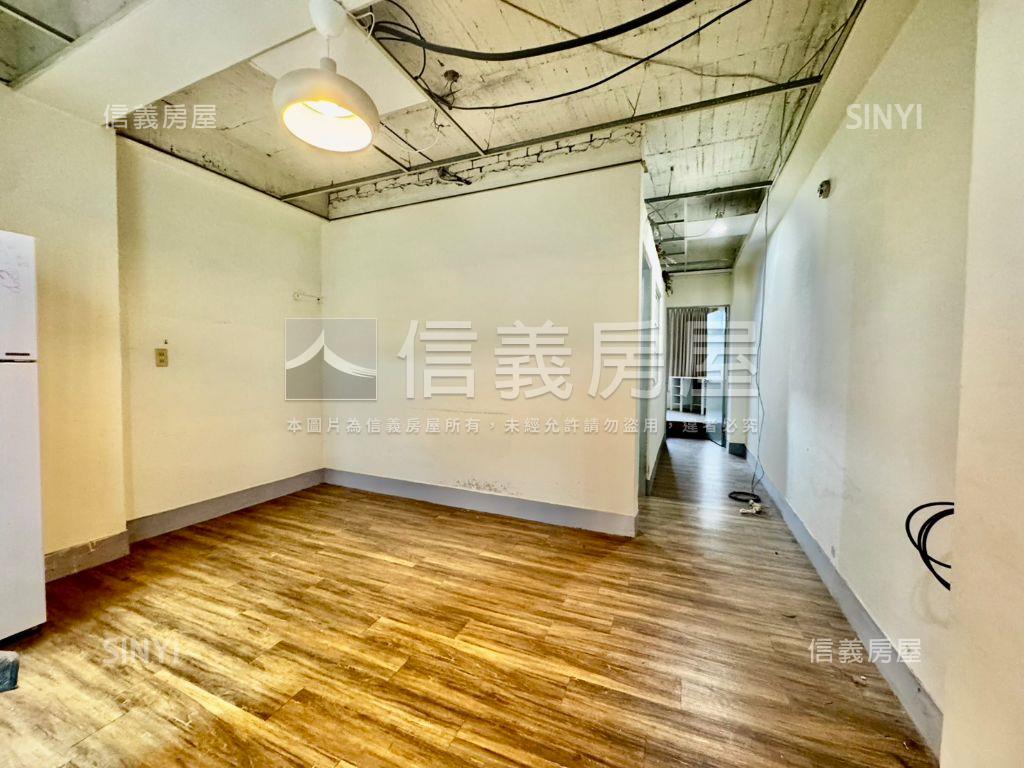 近中區區公所旁高樓２房房屋室內格局與周邊環境