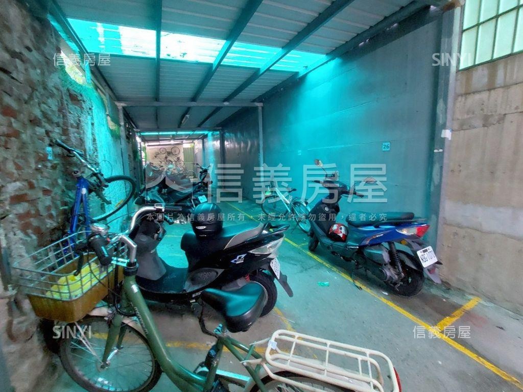 近成大方正美地房屋室內格局與周邊環境
