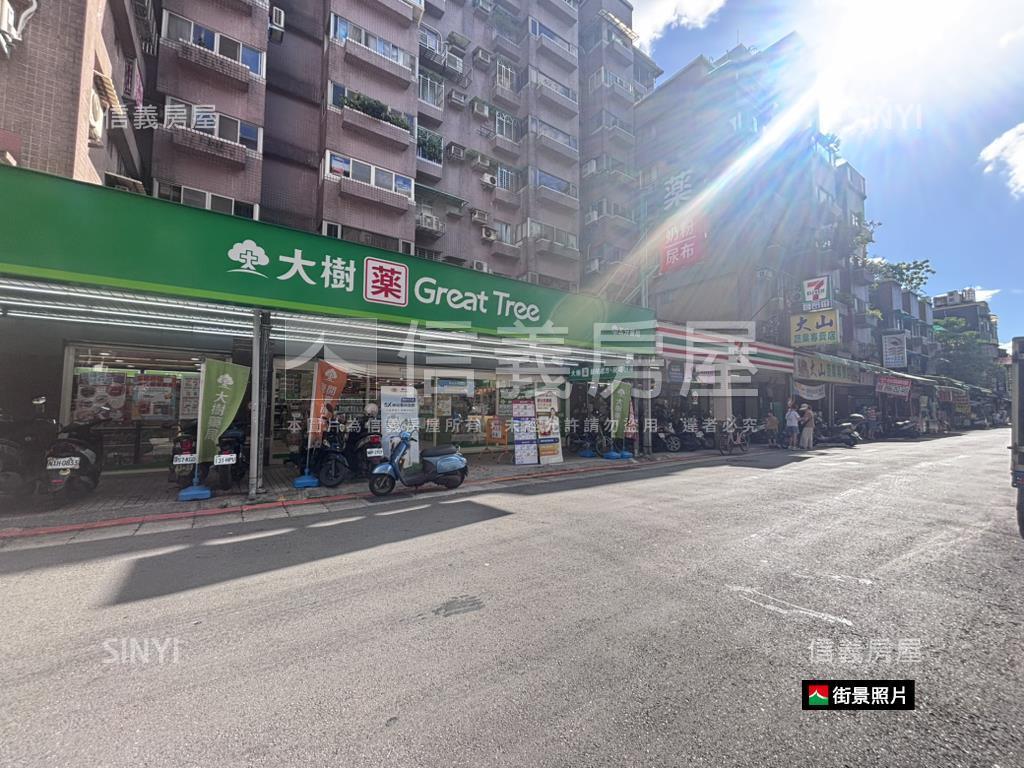 近東湖捷運挑高一樓房屋室內格局與周邊環境