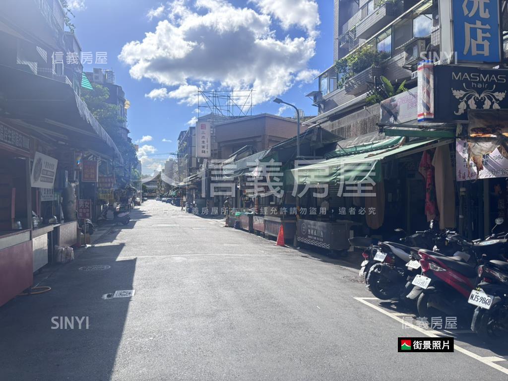 近東湖捷運挑高一樓房屋室內格局與周邊環境