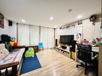 近東湖捷運挑高一樓