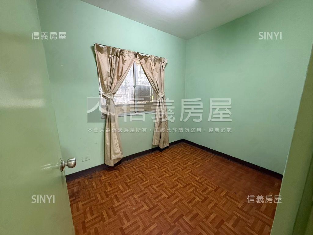 南區近誠品邊間二樓寓房屋室內格局與周邊環境