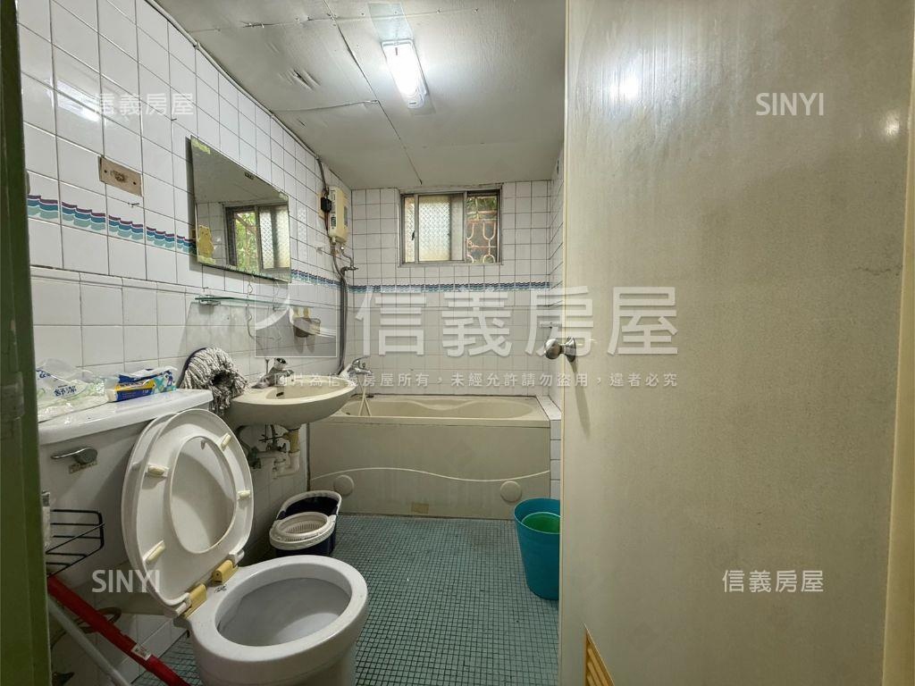南區近誠品邊間二樓寓房屋室內格局與周邊環境