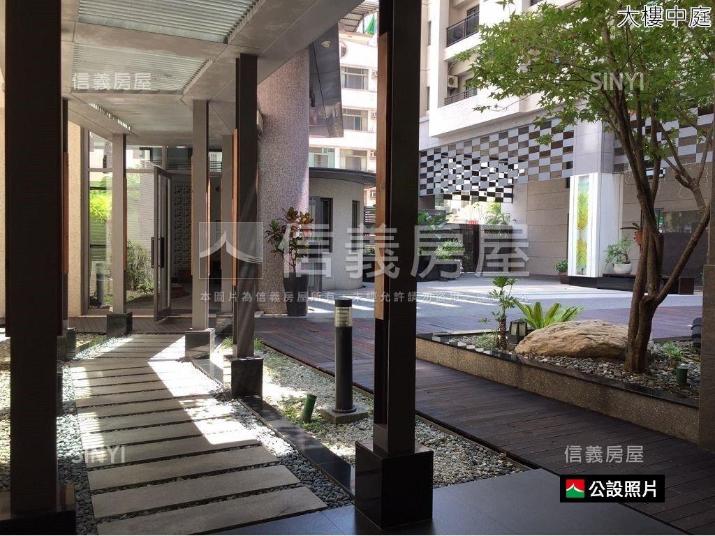 站前。綠意如茵兩房平車房屋室內格局與周邊環境