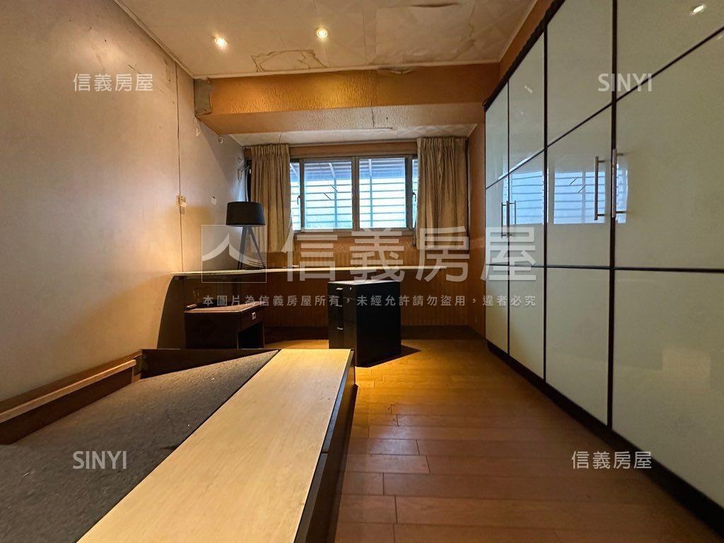 稀有近台北雙星大空間１房屋室內格局與周邊環境