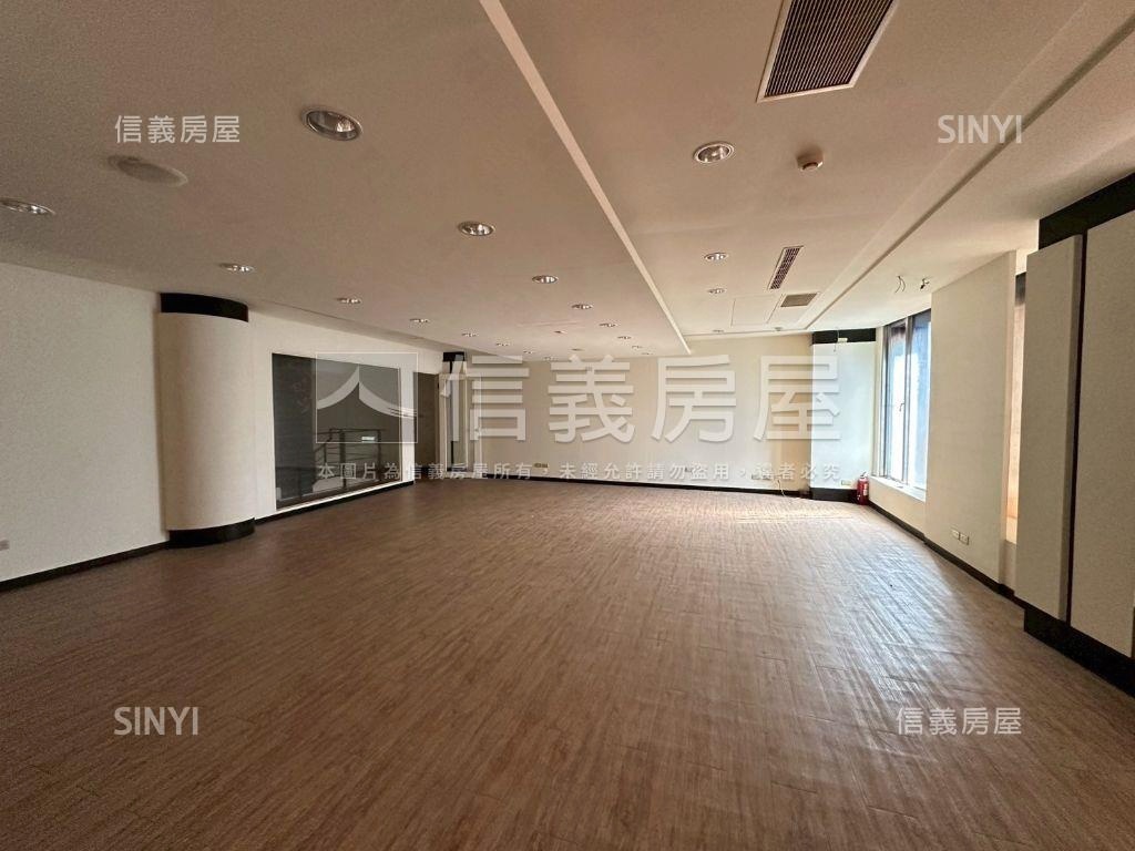 西門民族角窗店霸房屋室內格局與周邊環境