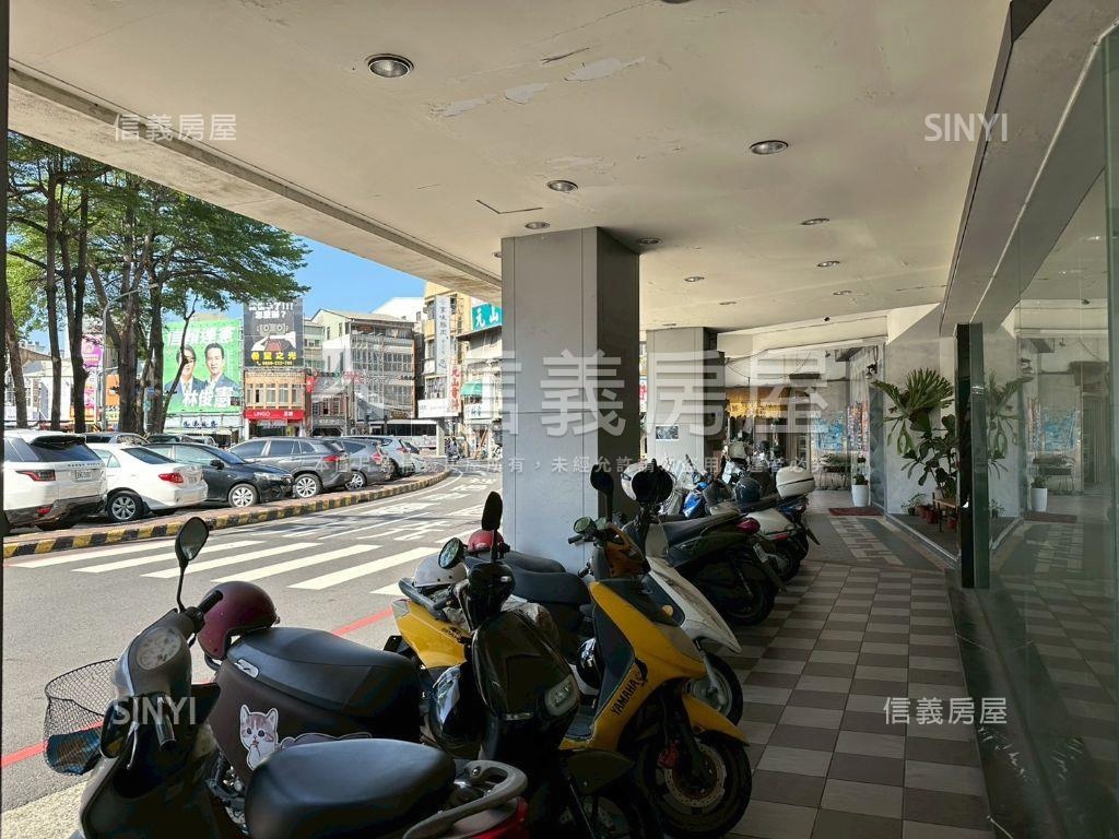 西門民族角窗店霸房屋室內格局與周邊環境