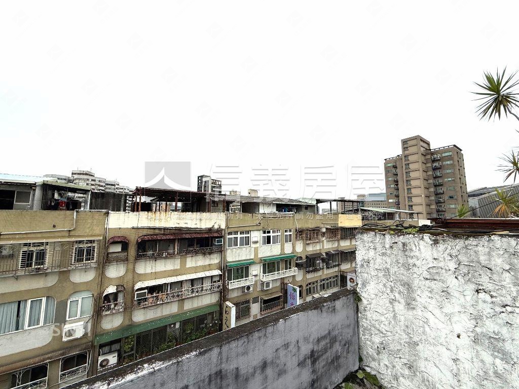 芝山站北士科邊間頂加房屋室內格局與周邊環境