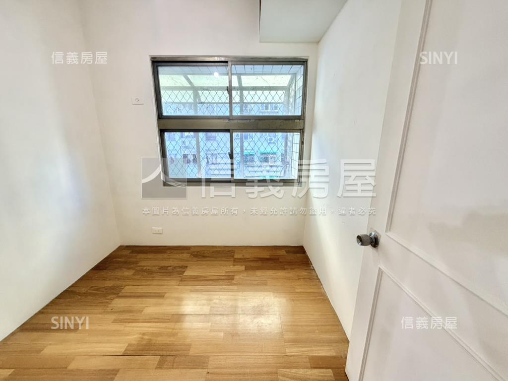 新和輕軌３房居房屋室內格局與周邊環境