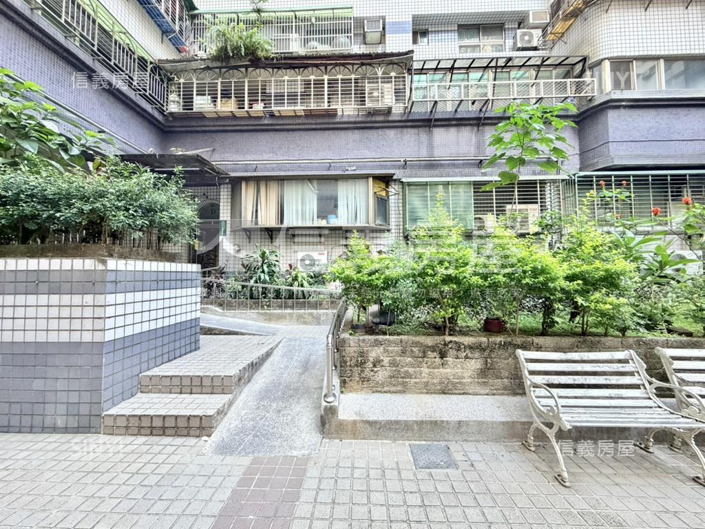 新和輕軌３房居房屋室內格局與周邊環境