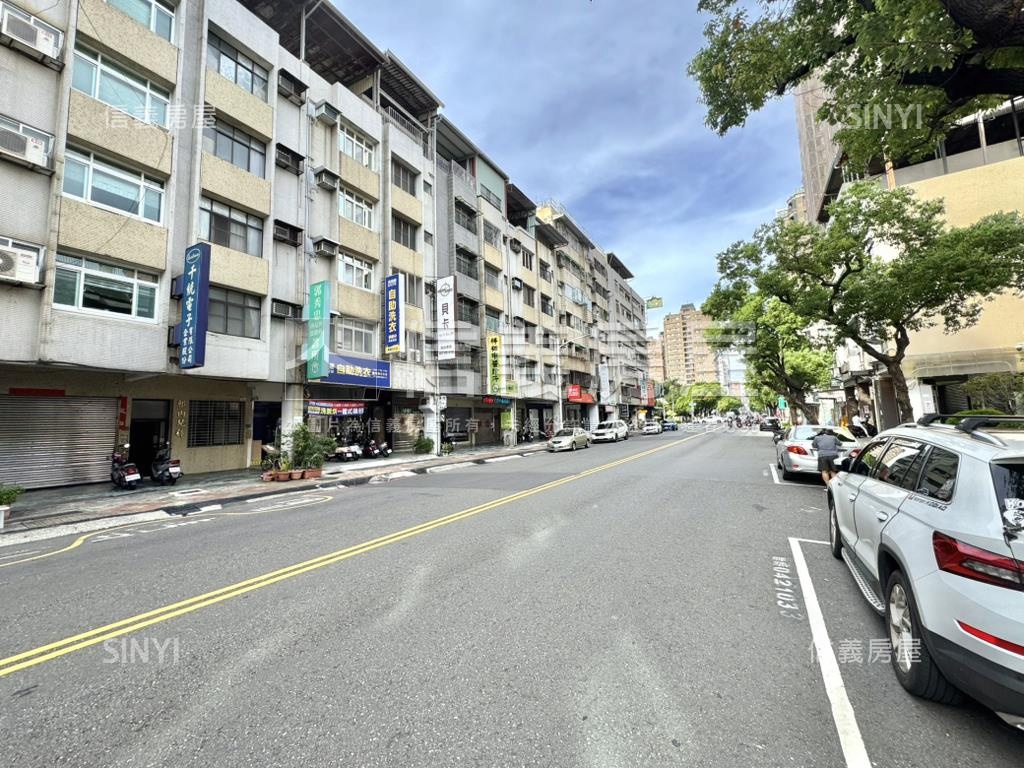 文化中心邊間無夾層美透天房屋室內格局與周邊環境