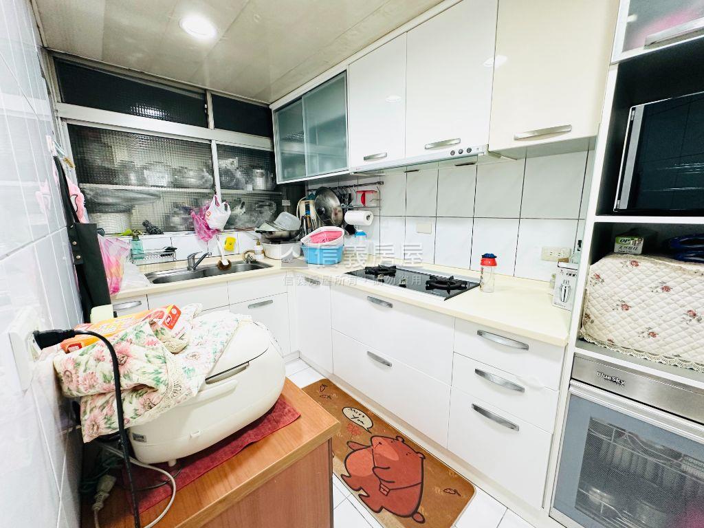 僑信美透天房屋室內格局與周邊環境