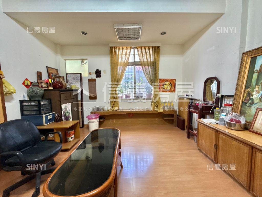 府安路五段獨院車墅房屋室內格局與周邊環境