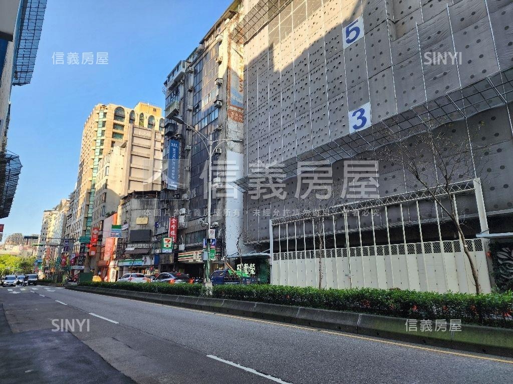 １７璞園．榮㊣邊間後棟房屋室內格局與周邊環境
