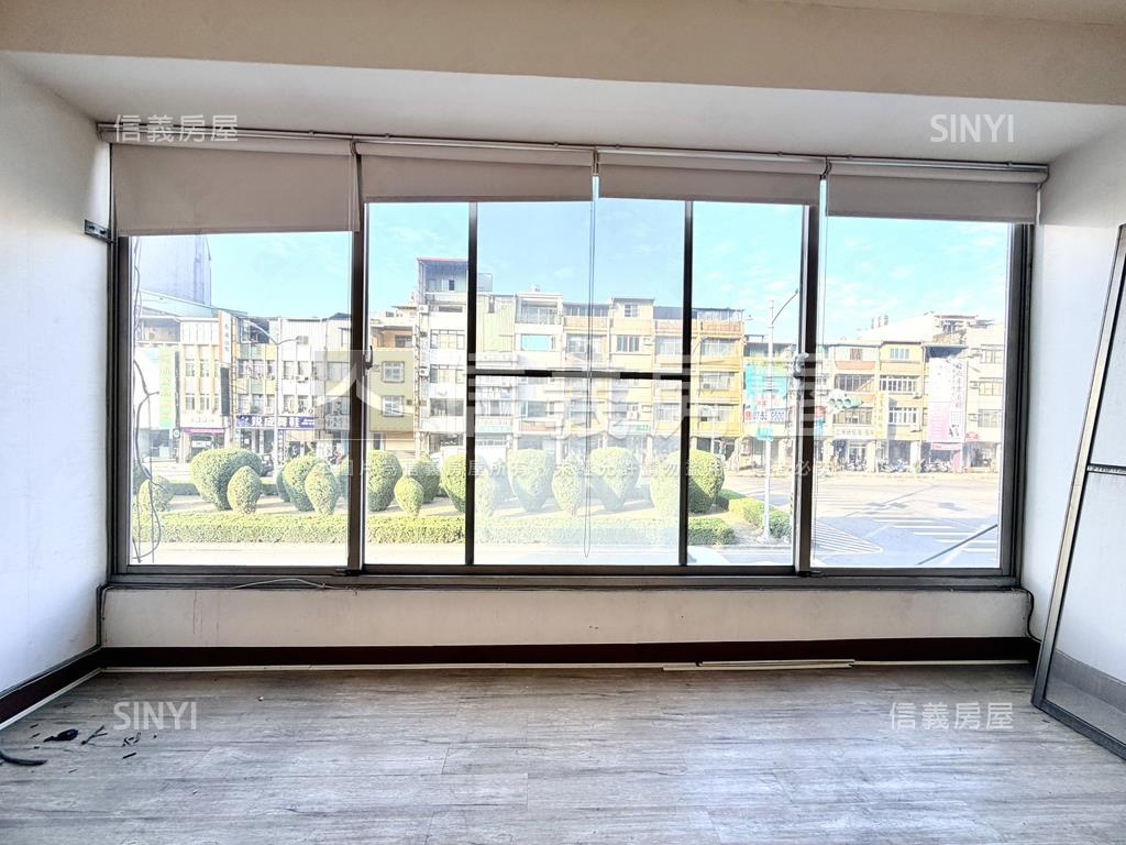 近輕軌捷運中正一路金透店房屋室內格局與周邊環境