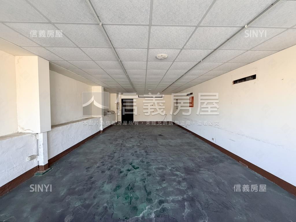 近輕軌捷運中正一路金透店房屋室內格局與周邊環境