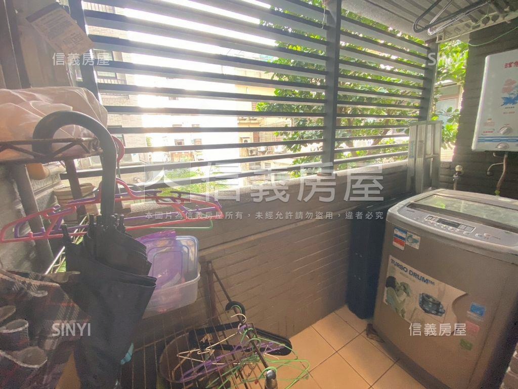 榮耀之光２＋１附車位房屋室內格局與周邊環境