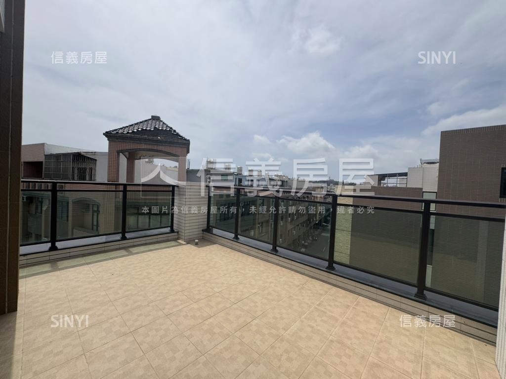 近家樂福邊間豪墅房屋室內格局與周邊環境