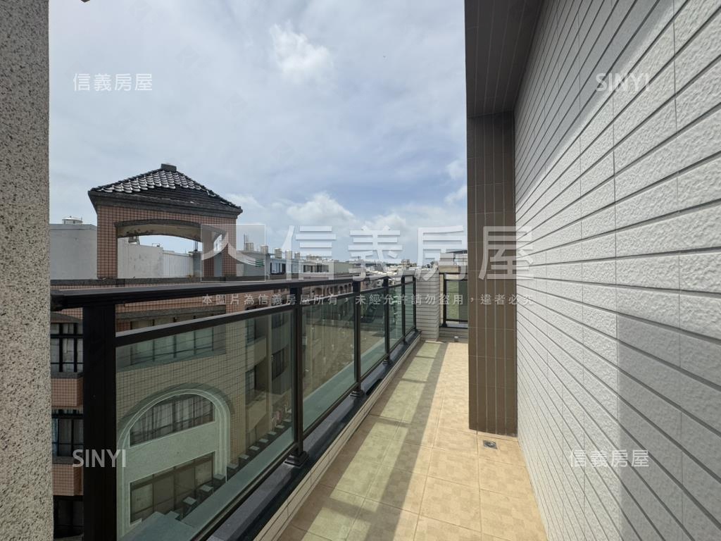 近家樂福邊間豪墅房屋室內格局與周邊環境