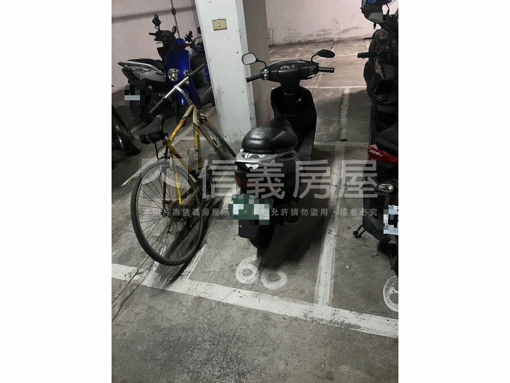 環堤邊間景觀高樓四房車位房屋室內格局與周邊環境