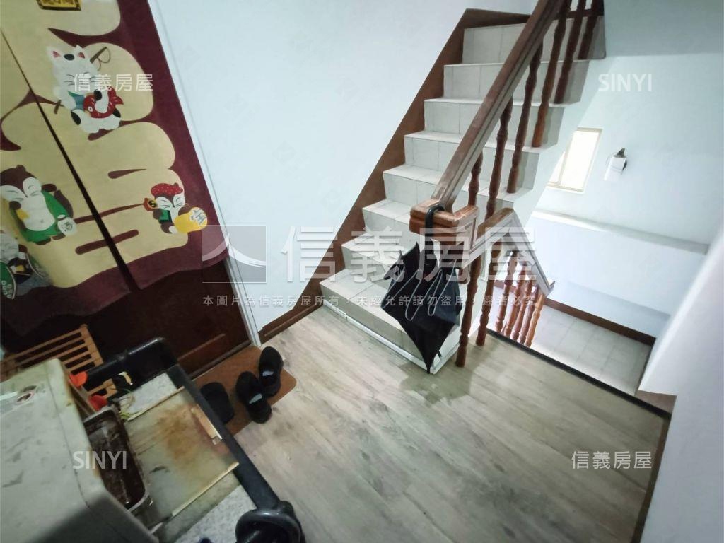 楠科園區德賢邊間鬧市金店房屋室內格局與周邊環境